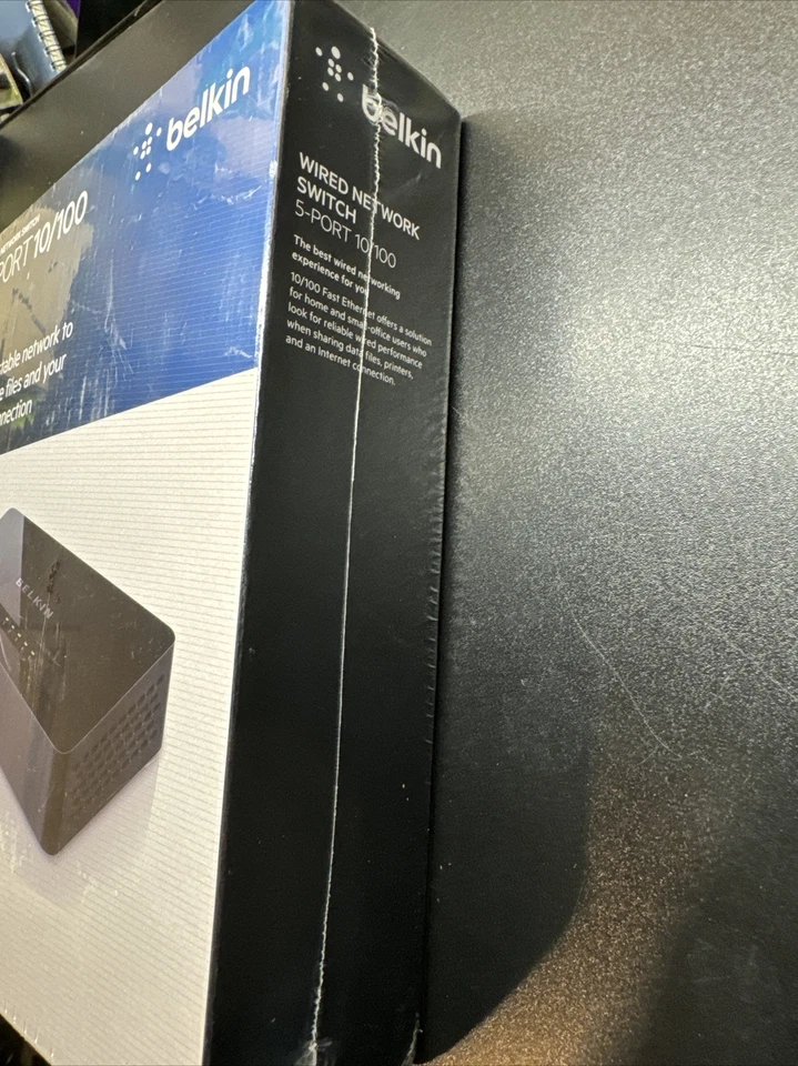 BELKIN Wired Network Switch 5-Port 10/100, NEW/Sealed - Image 3 of 4
