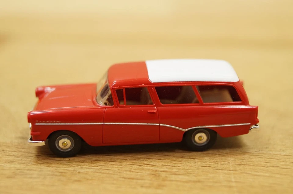 Ho 1:87 BREKINA 20020 Opel Rekord P1 Caravan " Rosso/Bianco " Nuovo IN Conf - Immagine 3 di 4