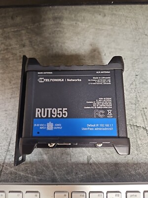 Teltonika RUT955 Industrial 4G Router - Black n12
