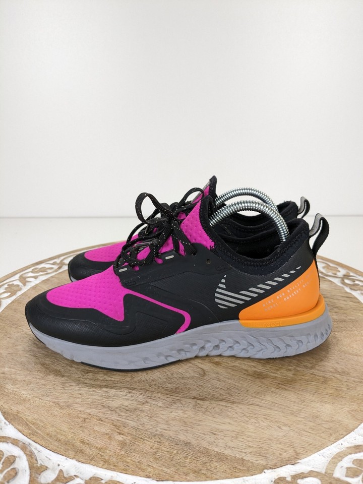 nike run utility shield odyssey react