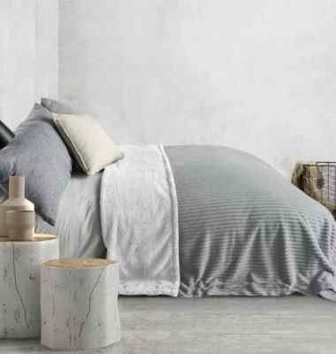 Bas Phillips QUEEN New York Ribbed Blanket Silver Seller: Samarias Manchester