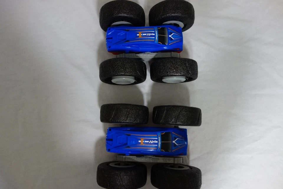 2 Air Hogs Jump Fury with Zero-Damage Wheels RC Car for Parts No Remote Untested - Image 2 of 4