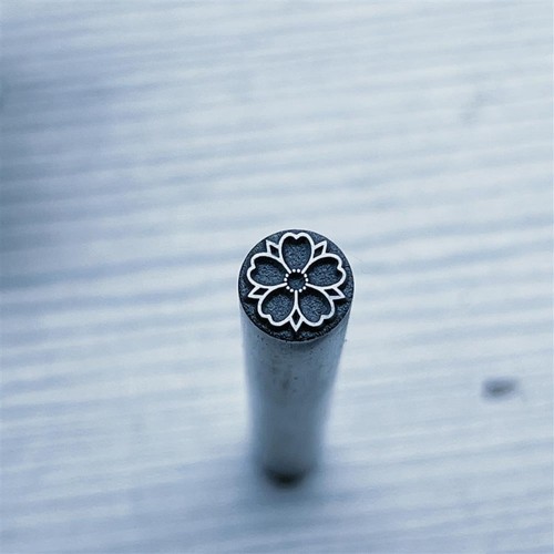 1PZ Strumento Inciso a Mano Acciaio Timbro Modello Fiore Stampo Scalpello per Bracciale Fai da Te - Foto 8 di 24