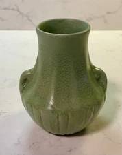 Haeger Art Pottery Vase Vintage Arts & Crafts Style Matte Green Drip Glaze