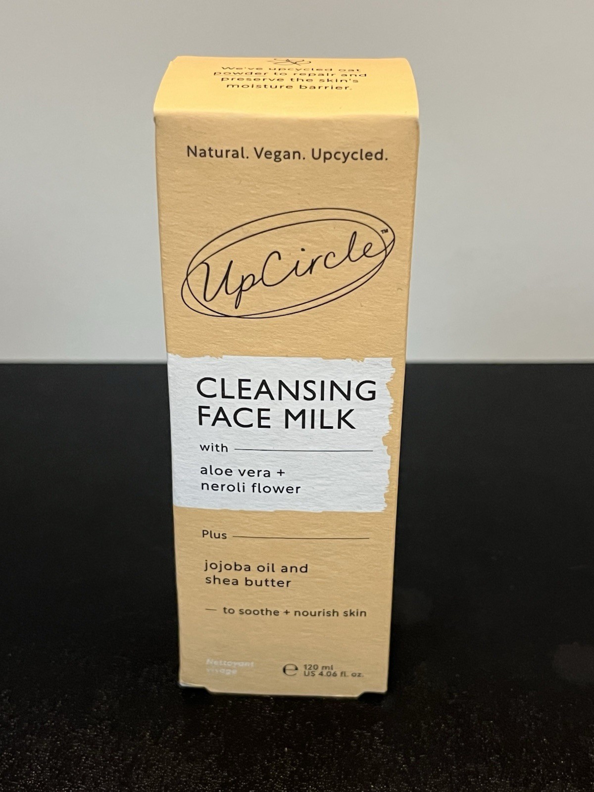 UpCircle Nourishing Cleansing Face Milk With Aloe Vera and Oat Powder 120 ml