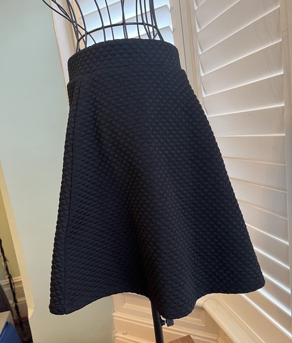 H&M Small - Black waffle skater skirt - Very Good Condition - Picture 3 of 7