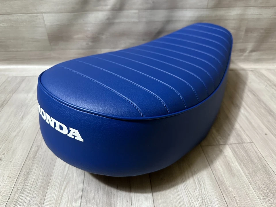 Honda XL100 XL100 K0 1974-1975 New Complete Motorcycle Seat With Metal Pan. - Image 2 of 4