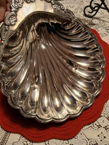 VTG Silverplate Sheridan Shell Shape SERVING DISH 12 3/4" x 10 1/4" x 2" - Picture 4 of 7