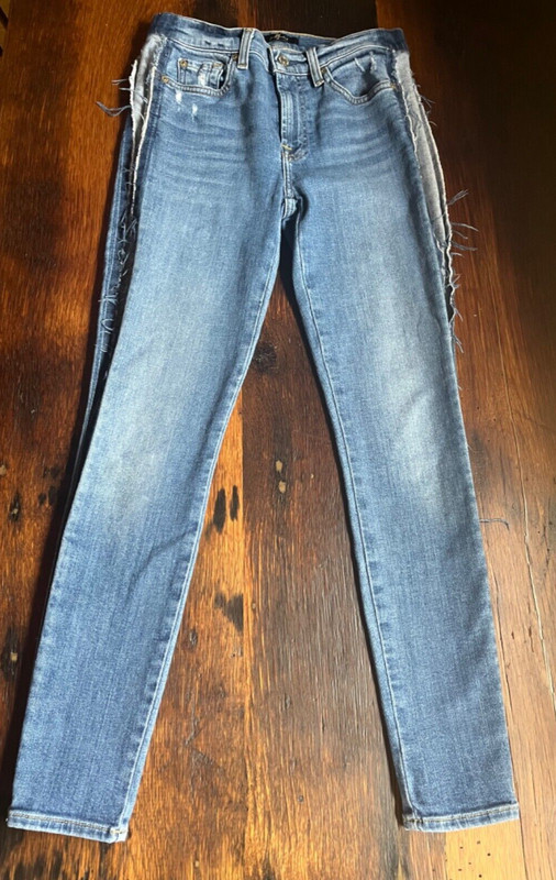 Ladies 7 For ALL Mankind Size 27 Jeans with Unique Leg Fray!