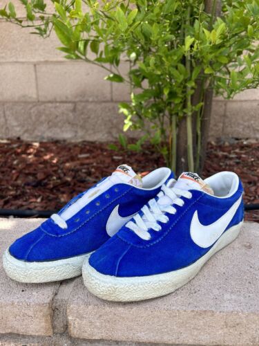 Scarpe basse Taiwan vintage anni '70 Nike Bruin pelle scamosciata blu 4,5 logo OG 1 anni '80 pallacanestro - Foto 1 di 18