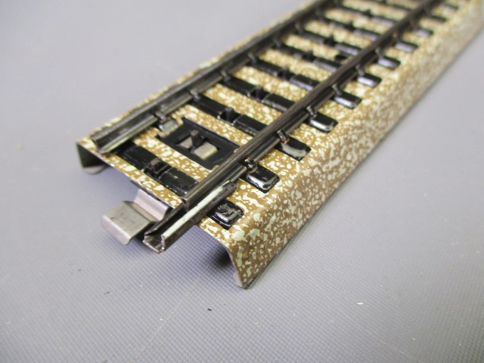 LQ564 MARKLIN 5107 Train Ho 1/87 1 rail droit avec ballast 90 mm - Photo 3/4