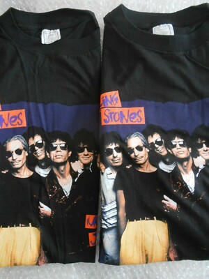 Rolling Stones urban jungle 1990 2 large tee shirts . 2 tickets