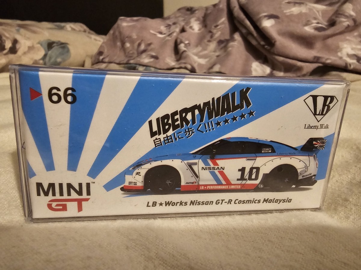 MiniGT 1/64 Nissan Skyline GT-R R35 Malaysia Exclusive Cosmics LB
