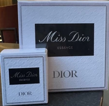 Miss Dior Rose Essence de Parfum
