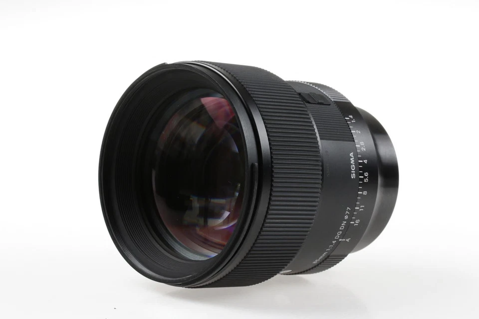 SIGMA 85mm f/1,4 DG DN Art für Sony FE - SNr: 55047409 - Bild 3 von 4