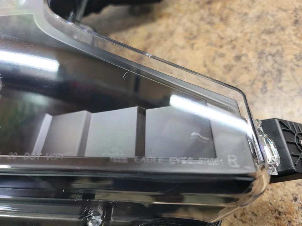 Faro de pasajero Super Duty para Ford F350 2020-2022  Foto 2 de 4