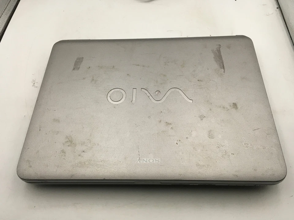 SONY VAIO PCG 7113L - BOOTS TO BIOS - INTEL CORE 2 DUO - 2GB RAM - 15" -READ- BB - Image 4 of 4