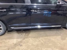 Used Front Right Door Assembly Front fits: 2017 Hyundai Sonata electric VIN 2 5t