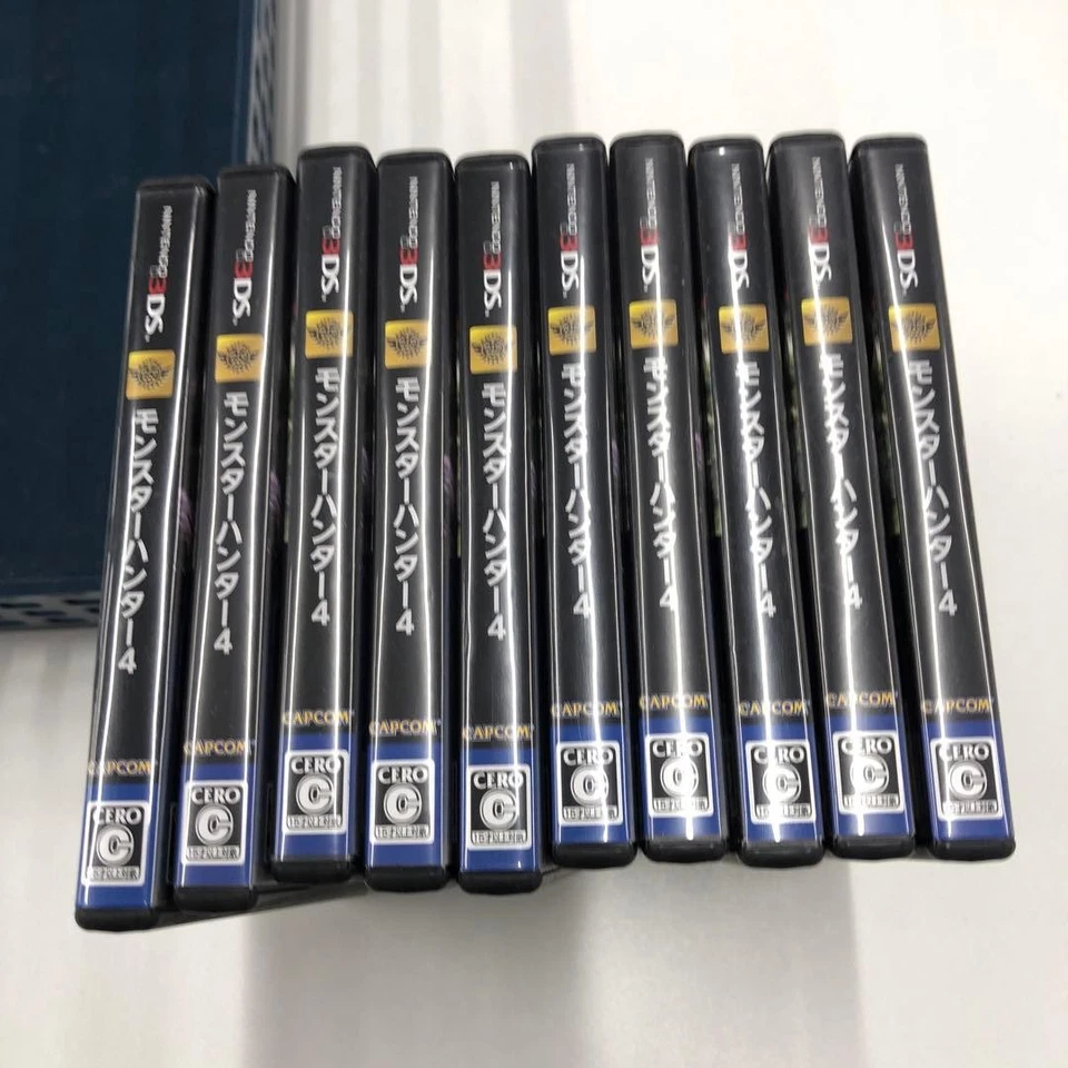 Nintendo 3DS Monster Hunter 4 Paquete 10 Copias Videojuego Todas las Regiones Foto 3 de 4