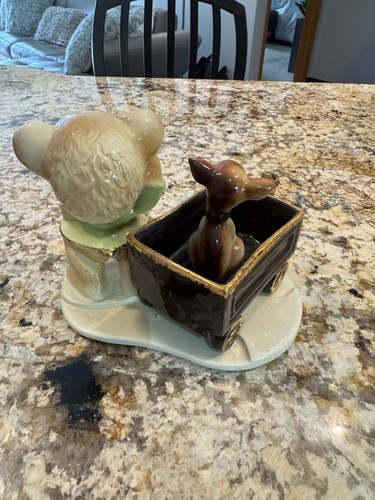 Shawnee Pottery Gold Trim Bear Wagon With Dog Hard To Find - Picture 2 of 4