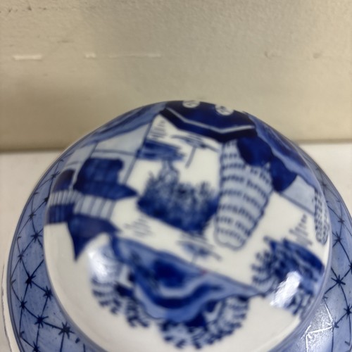 Canton Mann Ginger Jar Hand Painted Pagoda Chinoiserie Blue and White - Picture 2 of 7