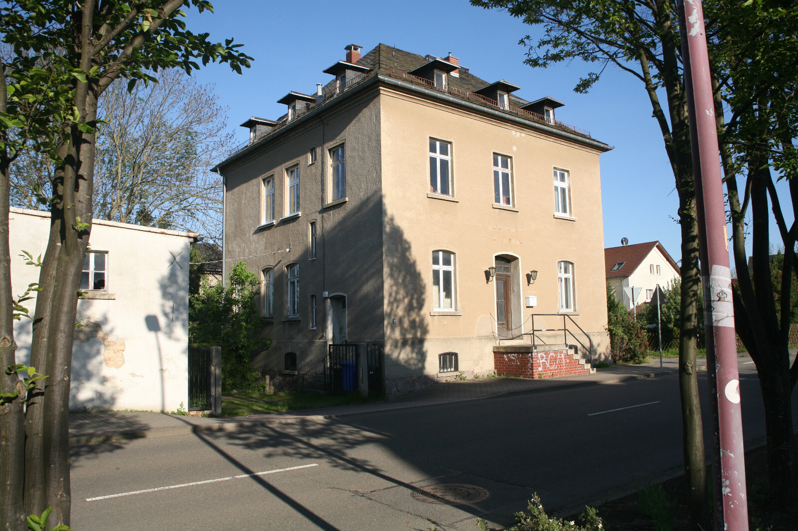 Bild 2 von 19