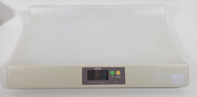 TANITA BD-585 Digital Pediatric Baby Infant Scale Up to 40 Lbs/18Kgs