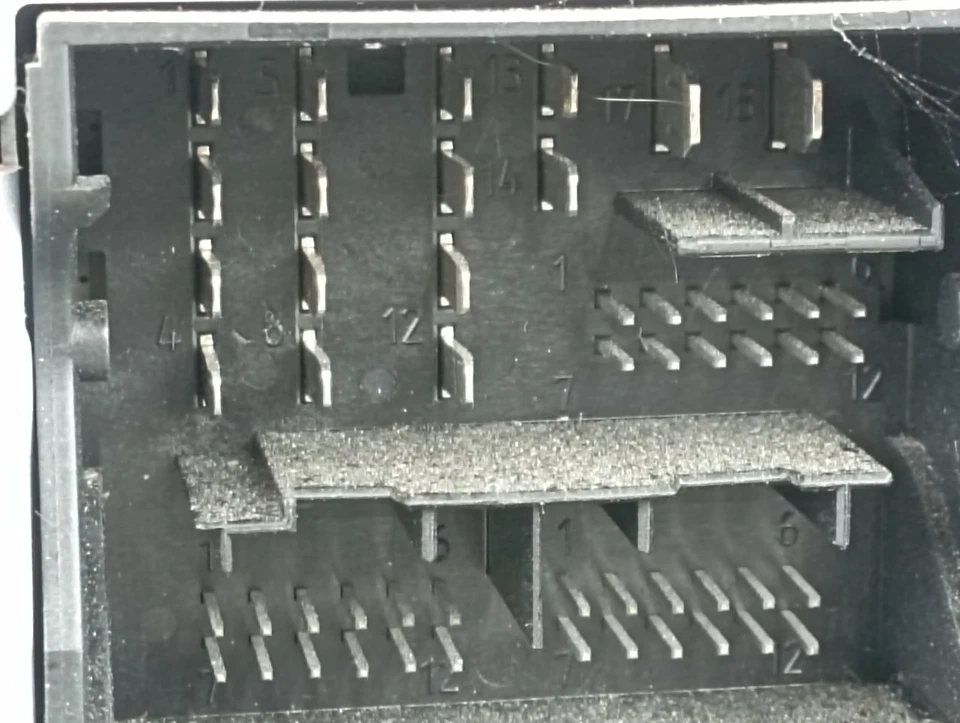 SKODA OCTAVIA III 5E3,NL3,NR3 12-15 RADIO HEAD UNIT 5e0035842a - Bild 3 von 4