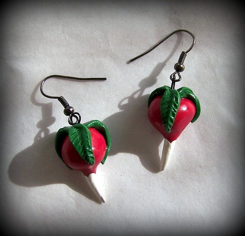 Pendientes dije de ciruela/rábano dirigibles hechos mano de Harry Potter LUNA LOVEGOOD | eBay