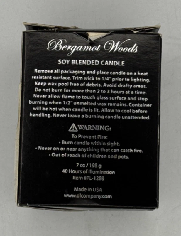 D.L. Vela misturada de soja & Co Bergamot Woods 7 oz NOVA NA CAIXA - Imagem 4 de 4