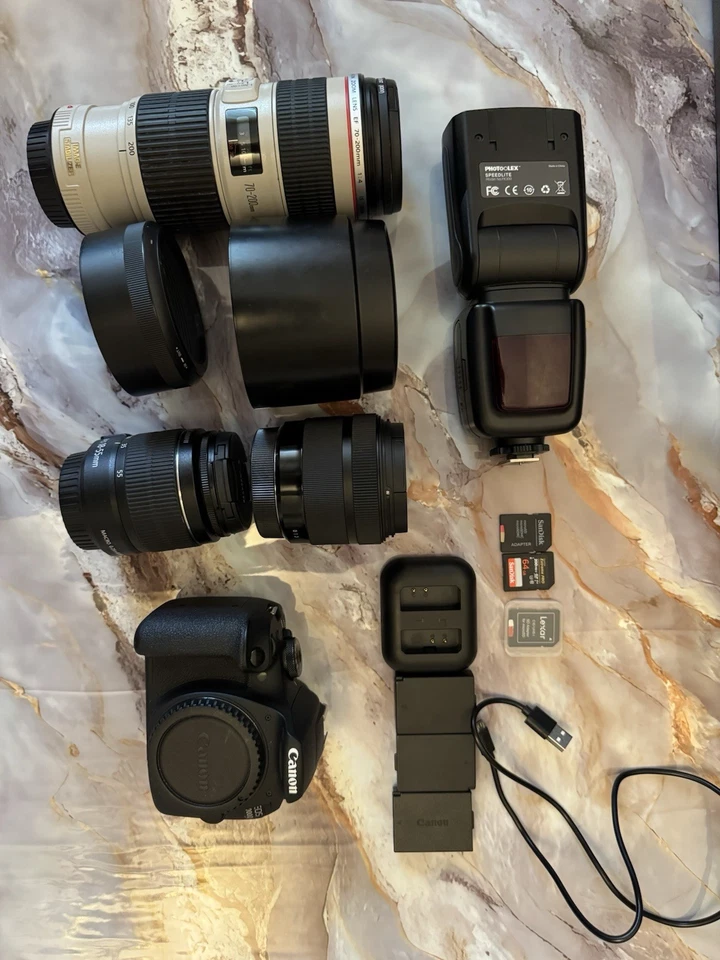 Canon EOS 2000D, foto 1 di 5