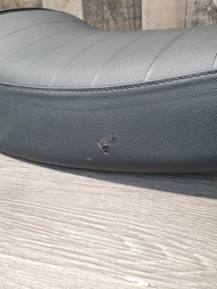 Cojín cojín asiento conductor delantero Triumph Thruxton 2301938 Foto 4 de 4