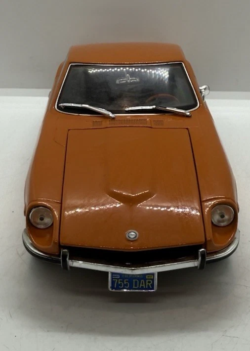 1971 Datsun 240Z Maisto 1:18 Scale Diecast Metal Car Model RARE COLOR Orange - Image 2 of 4