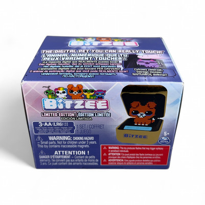 Spin Master Bitzee Interactive Digital Pet Toy Limited Edition Gold - Brand New