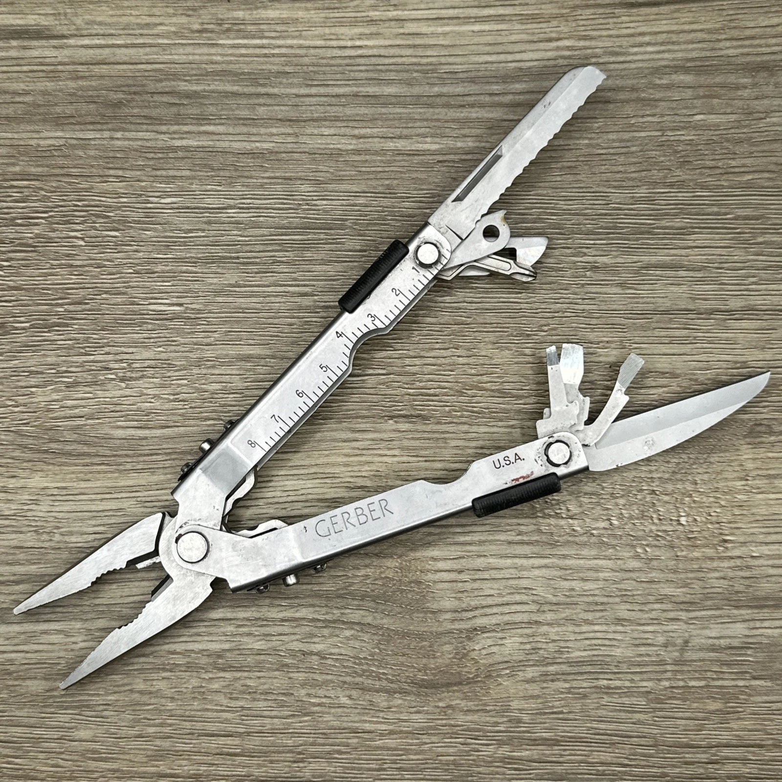 Gerber Multi-Plier 600 Stainless Steel Needle Nose Multi-Tool Silver READ AD!
