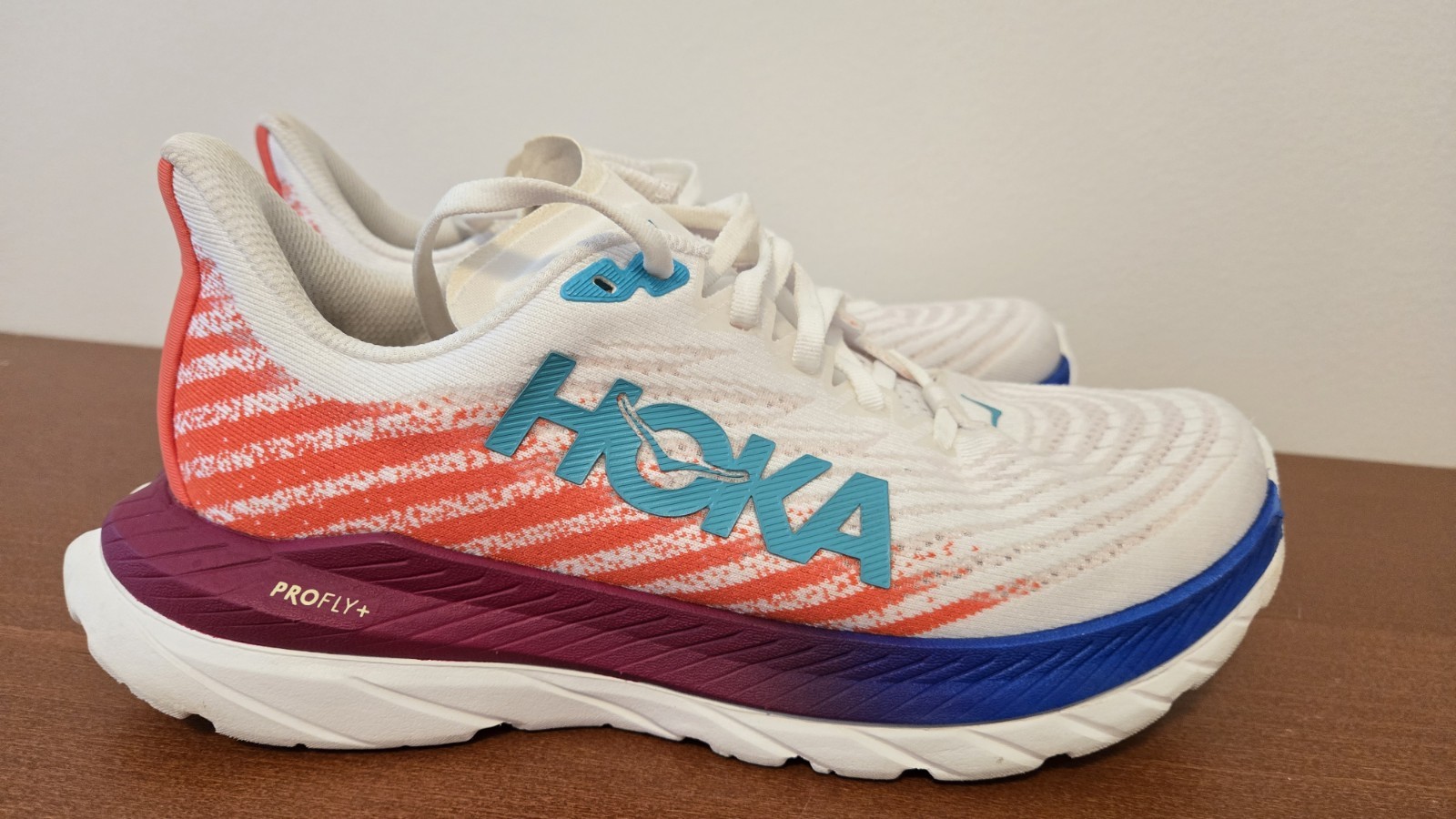 HOKA One Mach 5 White Multicolor Running Shoes Womens SZ 7.5 B NICE!  thumbnail 3