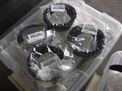 TOYOTA Genuine OEM Corolla AE86 Rear Coil Spring Insulator Upper ...