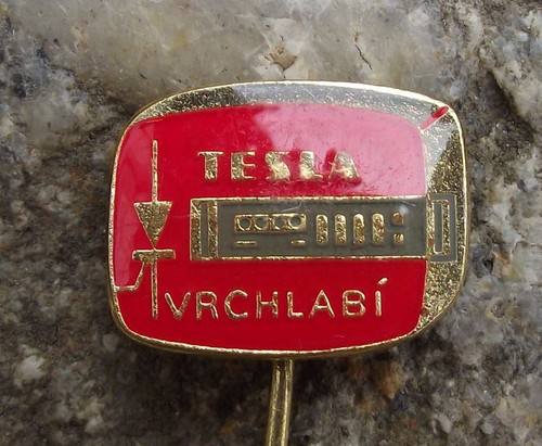 Tesla Vrchlabi Vintage Retro Transistor Radio Diode Symbol Electronics Pin Badge - Picture 2 of 7