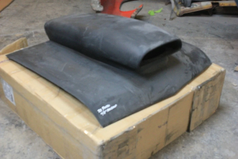 Ford Pinto 71-78 SHOWCARS fibra de vidrio perno en capó con cuchara de 8" Pro Stock Foto 2 de 4