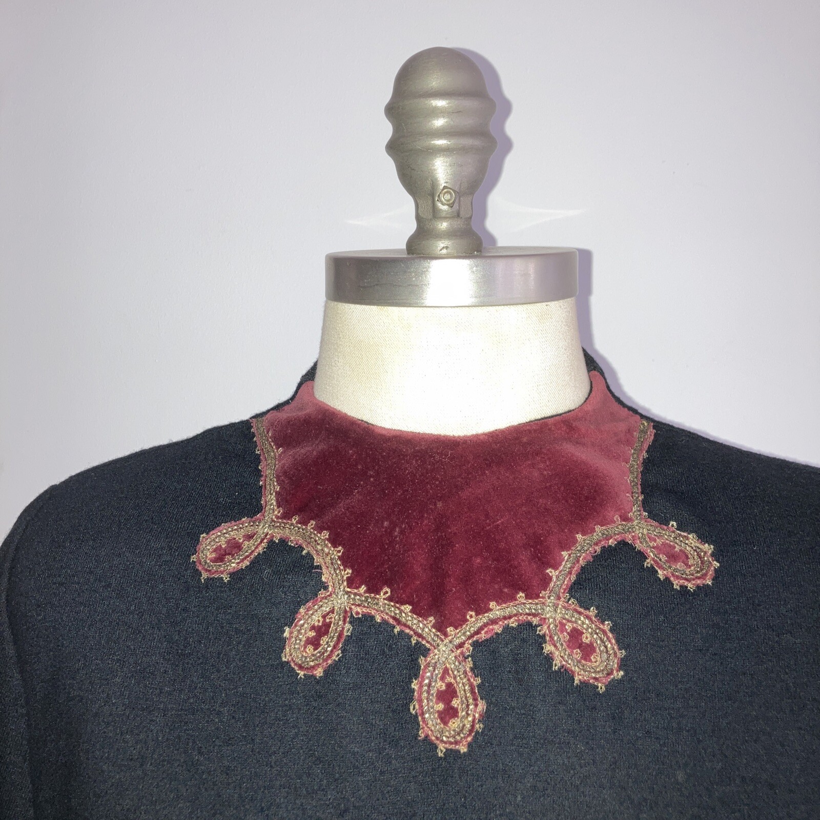 Rare 1940s Vintage Fine Wool Skirt & Top Wine Velvet/Brocade Trim 18" pit to pit 3