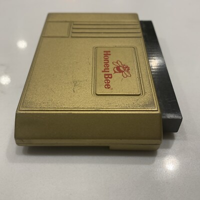 Honey Bee Game Adapter SG-300 SEGA MegaDrive Genesis TESTED