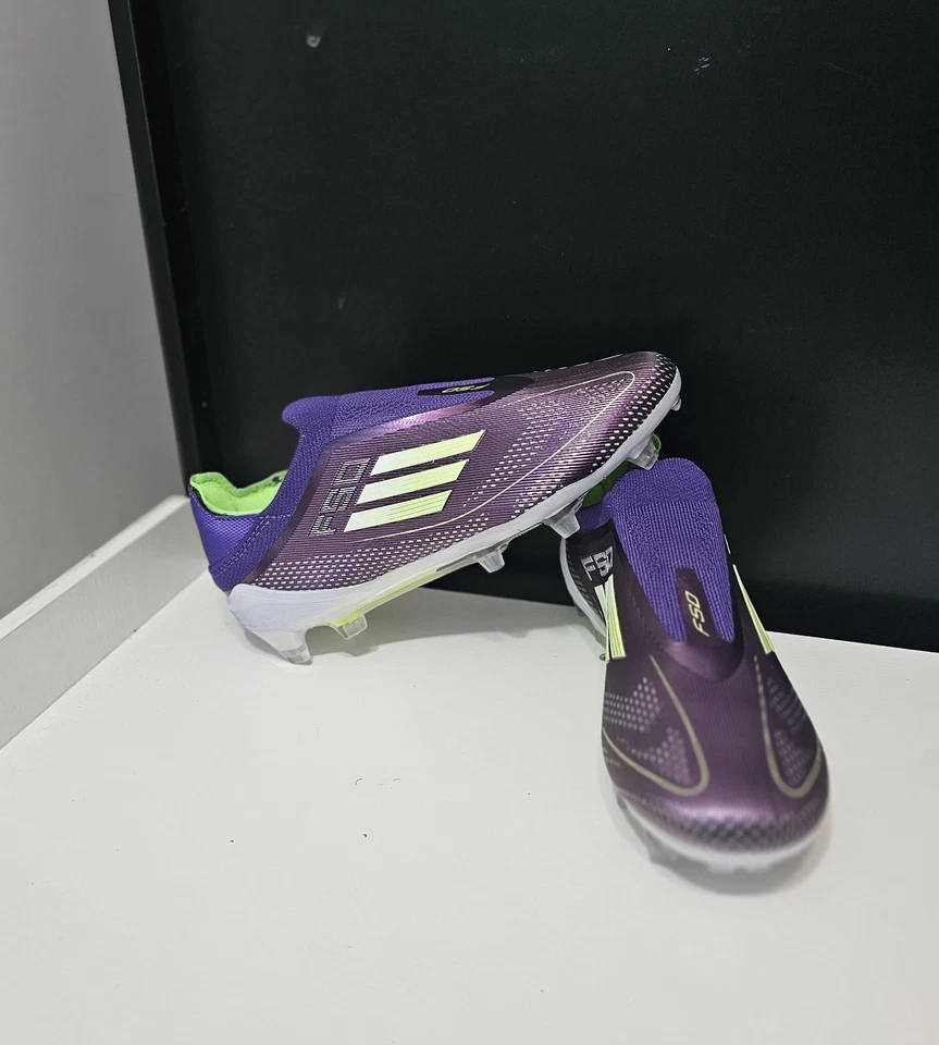 Botines de fútbol Adidas F50 Elite sin cordones FG talla 7,5 color pulpa Foto 3 de 4