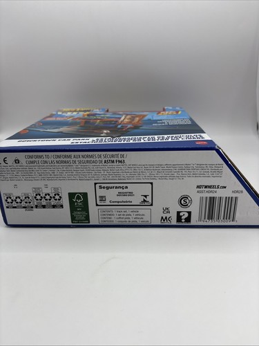 Hot Wheels City Downtown Car Park White Car with Pink Rims 2022 - BRAND NEW!!! - Picture 10 of 10