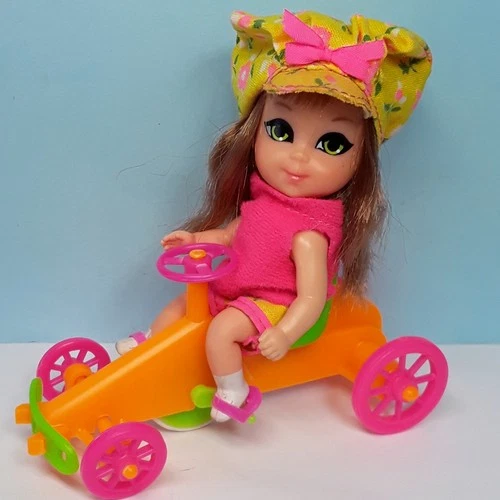 Vtg. Mattel Liddle Kiddle ANNABELLE AUTODIDDLE Skediddle Doll, Outfit, Hat & Car
