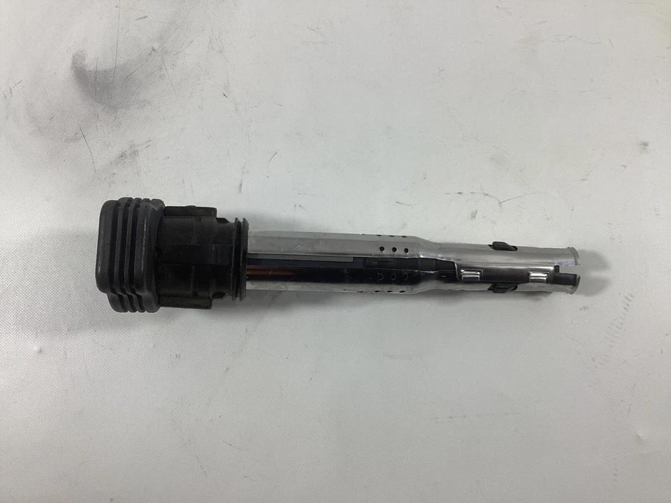 2009 - 2017 VOLKSWAGEN TIGUAN IGNITION COIL OEM . - Image 2 of 4