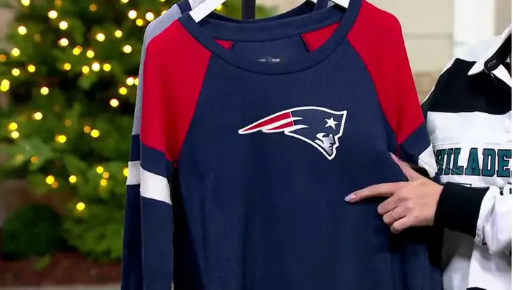 NFL TEAM APPAREL NEW ENGLAND PATRIOTS Womens Long Sleeve Thermal