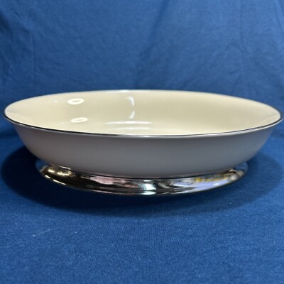 Flintridge Bellmere (Rim) 9  Oval Vegetable Bowl Footed Cream With Platinum Trim