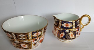 ROYAL CROWN DERBY MILK JUG & SUGAR BOWL 2451 PATTERN VGC