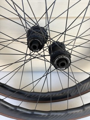 ZIPP 353 NSW Carbon Tubeless Disc Wheelset. 12-speed SRAM XDR