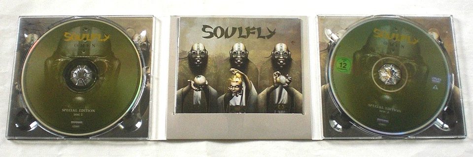 Soulfly - Omen / neuwertige CD mit Bonus Tracks + Bonus Live 2009 DVD - Bild 3 von 4